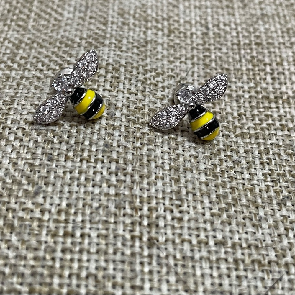 Four piece Bee Set - Picture 4 of 6